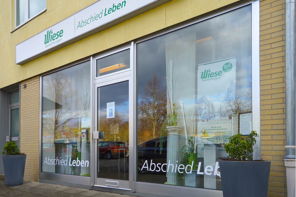 Wiese Bestattungen Gmbh & Co. Kg www.wiese-bestattungen.de
